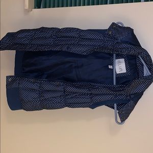 Polka dot vest with hoodie that can be removed